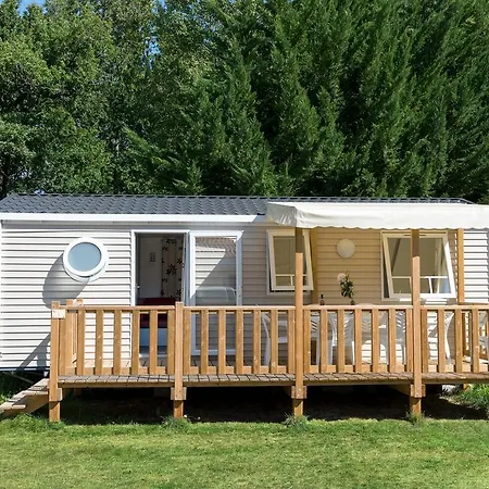 Les Chevrefeuilles Campsite 4*