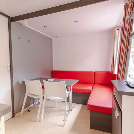 Les Chèvrefeuilles 4*