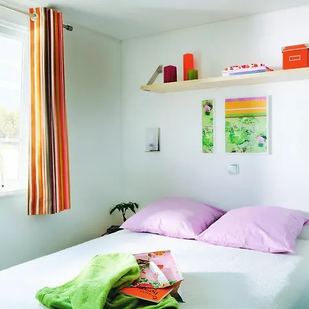 Les Chèvrefeuilles Camping 4*