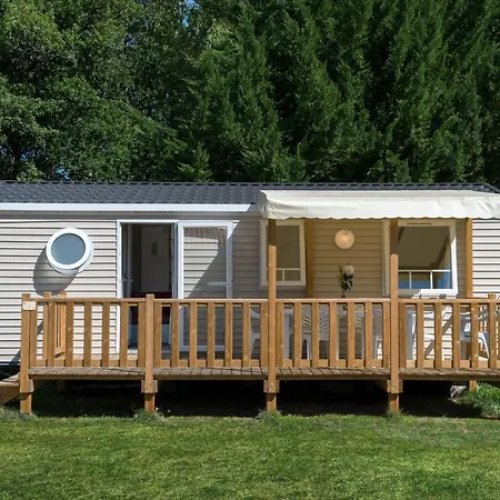 Les Chèvrefeuilles Camping