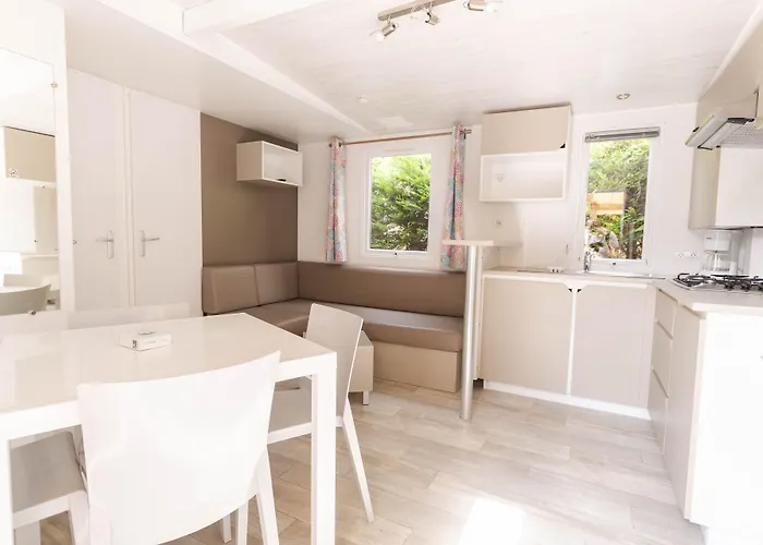 Les Chevrefeuilles 4*